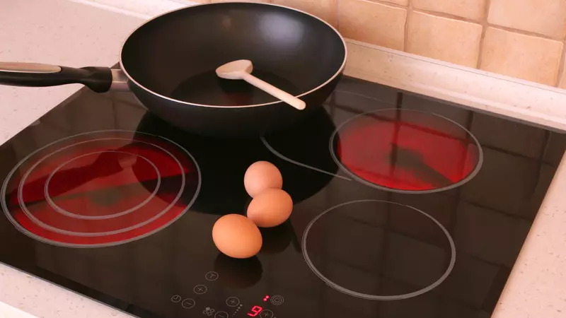 qual a maneira mais fácil de limpar cooktop?