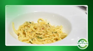 Macarrão na manteiga com alho: simples e delicioso
