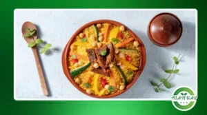 Cuscuz marroquino festivo com frutas secas, amêndoas e especiarias quentes