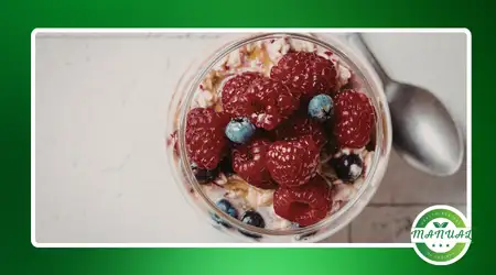 Overnight oats com frutas vermelhas