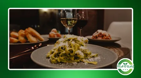Macarrão ao pesto de pistache