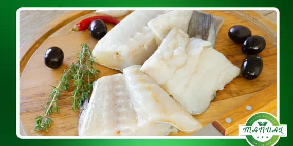 Dessalgar bacalhau corretamente sem perder textura e sabor