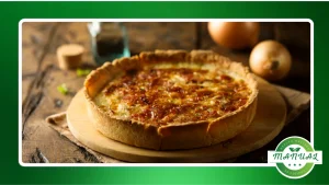 Torta de cebola caramelizada com queijo curado